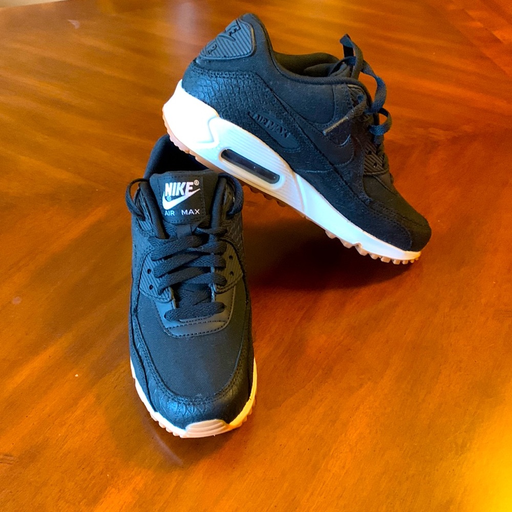 Womens Nike Air Max 90